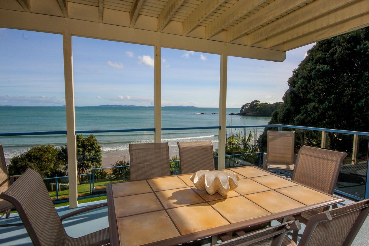 By The Bay Beachfront Apartments Mangonui Esterno foto